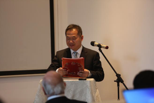Chen Xiaowen, redactor en Jefe de la prestigiosa casa editorial The Commercial Press a cargo del proyecto.